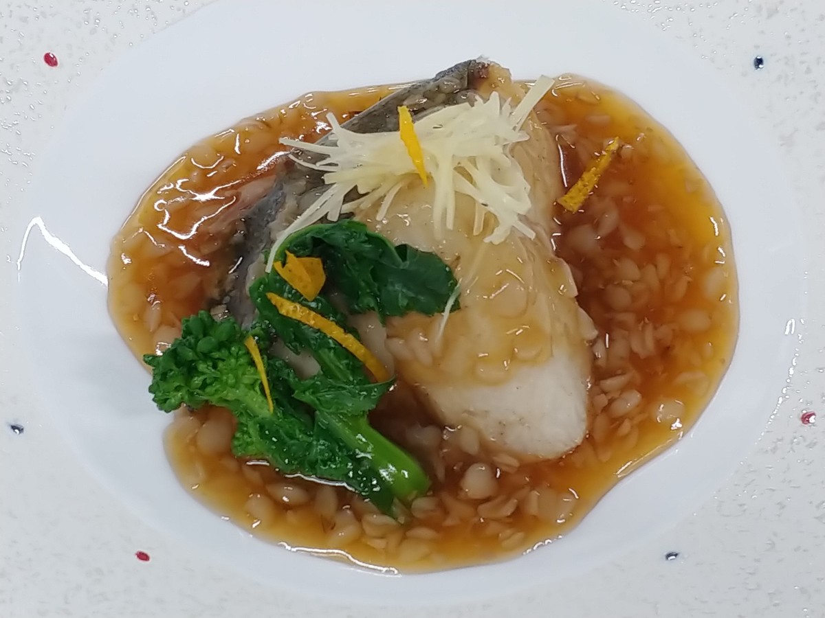 キクイモを添えた餡かけ　＊記事掲載時点のメニューです